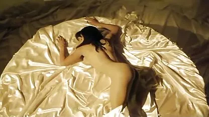 Spiel mit ihren großen Schamlippen deutsche sexfilme in hd