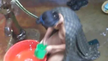 Sie spielt mit dem deutsche softpornos Vibrator