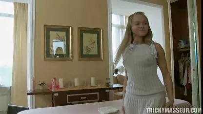 Schöne brünette Milf mit perfekten Titten bekommt ihre Fotze mit großen Schwanz deutschsprachige sexfilme gratis gefüllt